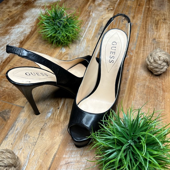 Guess peep toe heels - Picture 3 of 5